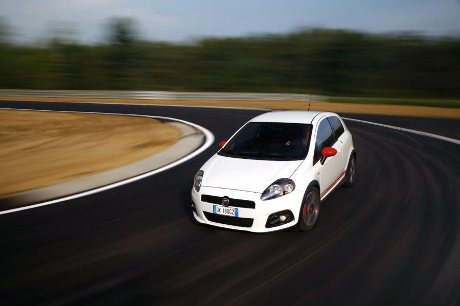  Fiat Grande Punto Abarth 2007 года  (фото 28 из 67)